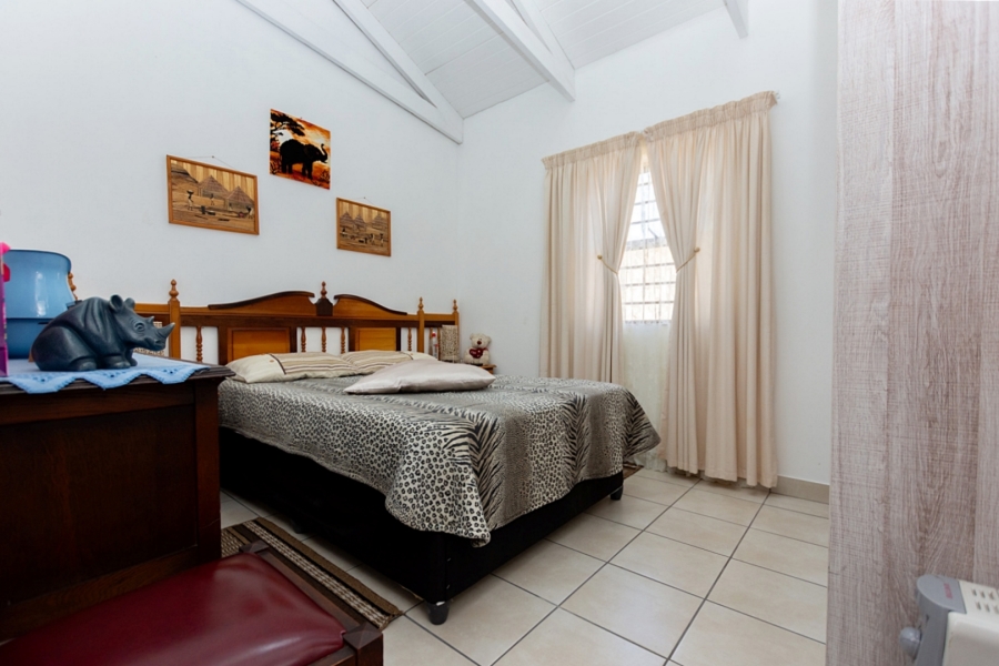 2 Bedroom Property for Sale in Laaiplek Western Cape